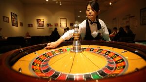 日本のカジノの話芸： ルーレット落語の融合